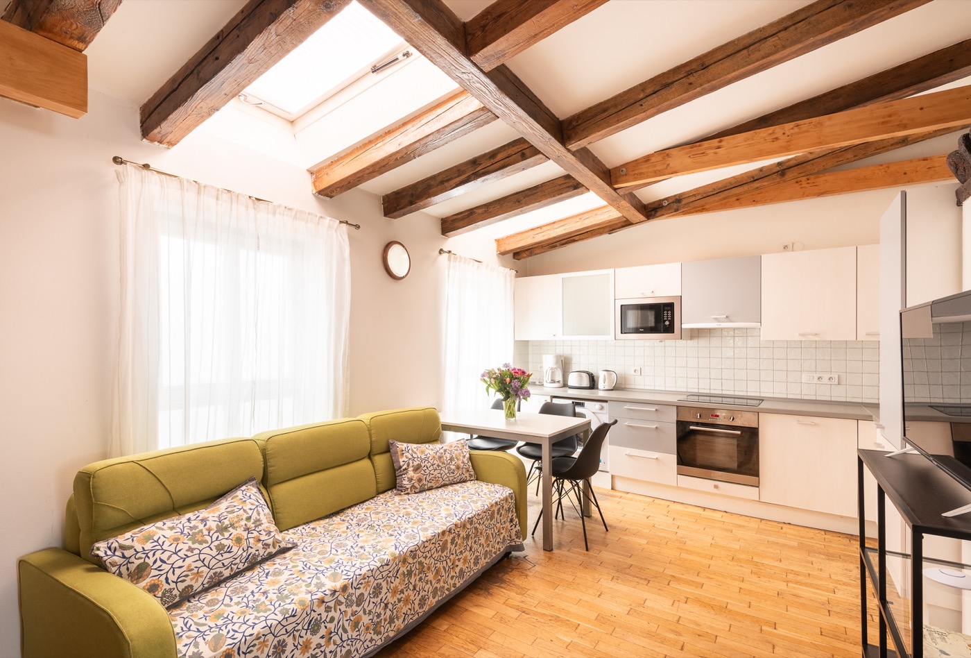 Apartmán H13 — Hybernská 26